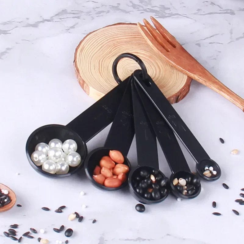 Cuillères et Tasses de Mesure de 1 à 250g