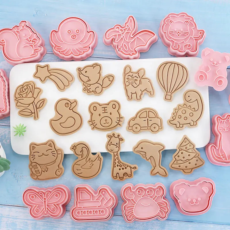Emporte-pièces à Biscuits - Set de 8 Découpeurs en Plastique 3D emportepieces