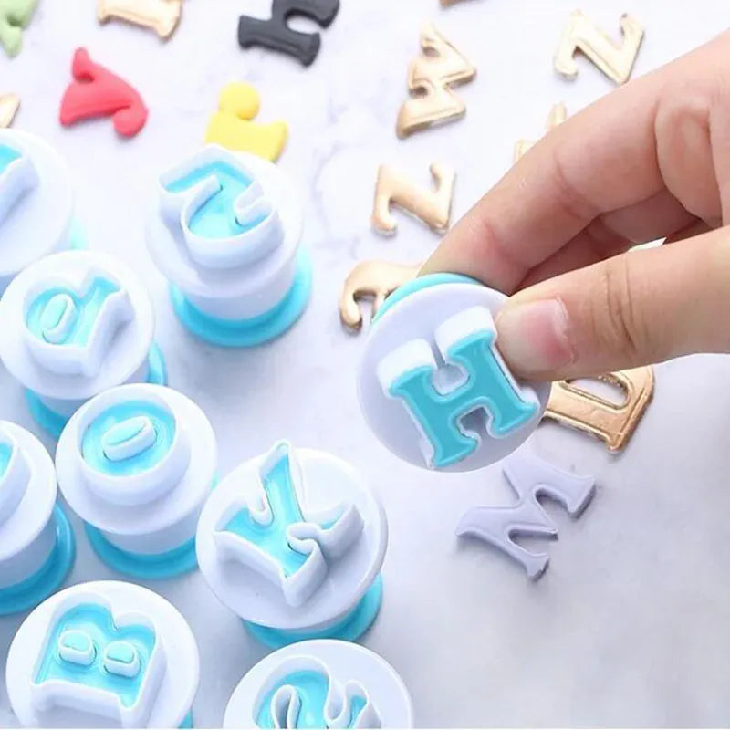 Emporte-pièces à pâtisserie alphabet et chiffres - 36 pièces en plastique emportepieces