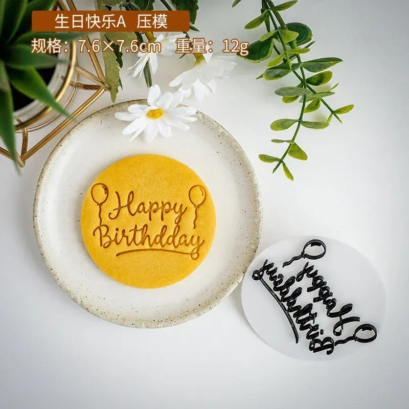 Emporte-pièces à biscuits "Joyeux Anniversaire" - Set de 6 pièces décoratives emportepieces