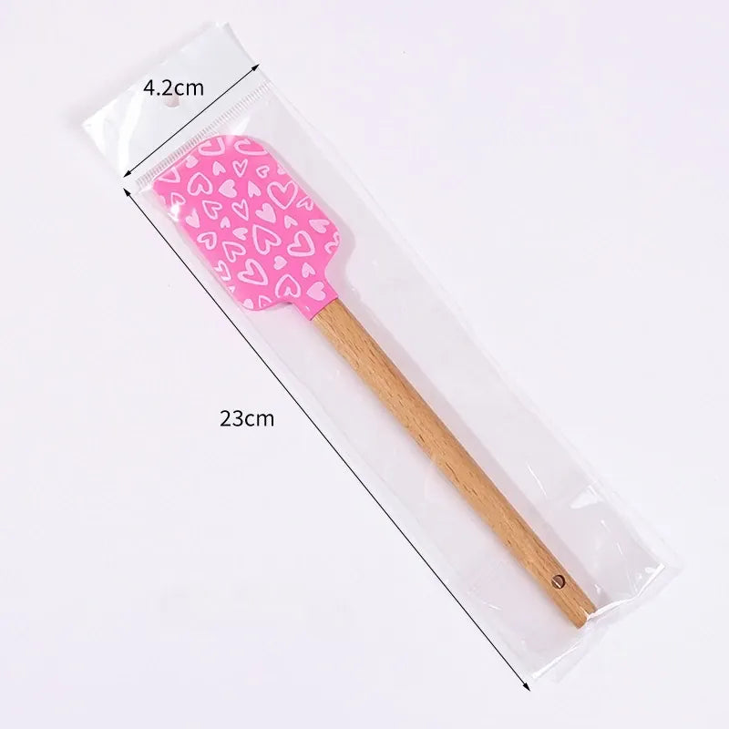 Spatule en Silicone Motifs Cœurs avec Manche en Bois spatule en silicone