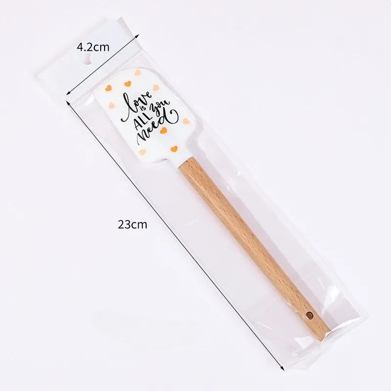 Spatule en Silicone Motifs Cœurs avec Manche en Bois spatule en silicone