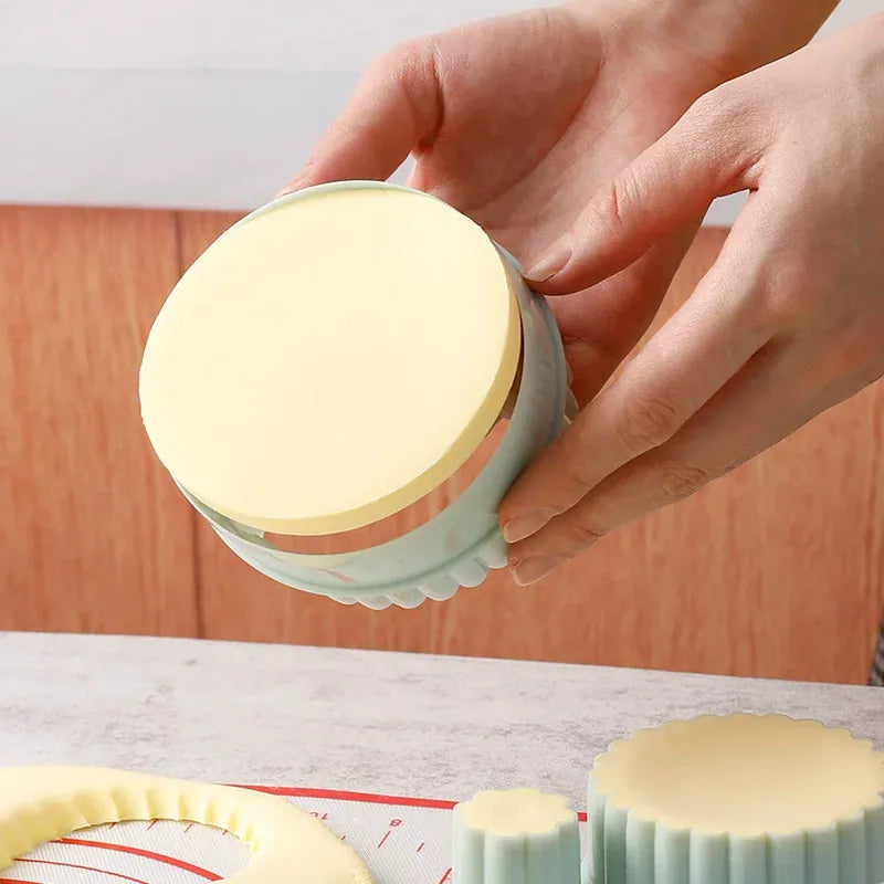 Ensemble de 8 Emporte-Pièces Ronds en Silicone Non-adhésif pour Pâtisserie emportepieces