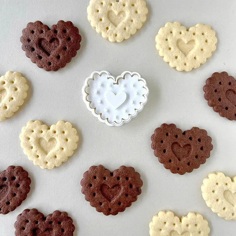 Emporte-pièces à biscuits en forme de cœur et enveloppe - Set de 4 pièces emportepieces