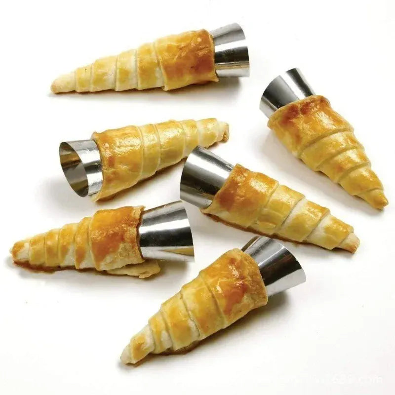 Set de 5 Outils de Pâtisserie en Acier Inoxydable - Moules à Croissants et Tubes à Pâtisserie douillepoche
