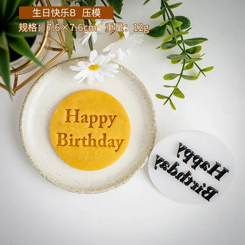 Emporte-pièces à biscuits "Joyeux Anniversaire" - Set de 6 pièces décoratives emportepieces
