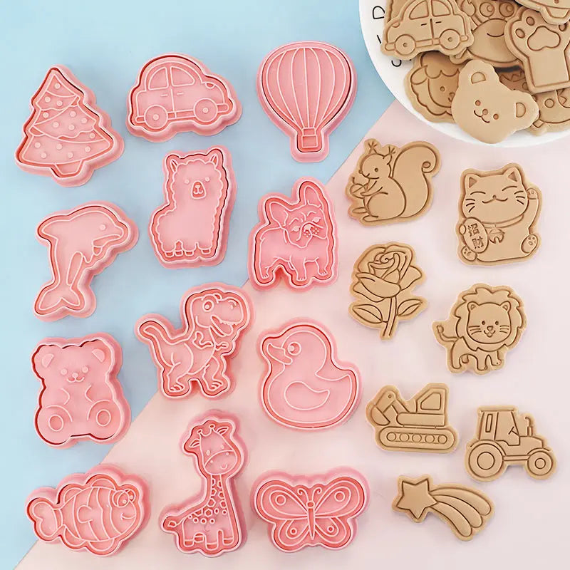 Emporte-pièces à Biscuits - Set de 8 Découpeurs en Plastique 3D emportepieces