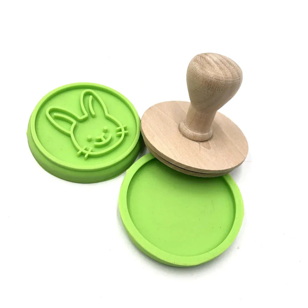 Emporte-pièces à biscuits avec motifs sourires et lapins - Set de 8 pièces emportepieces