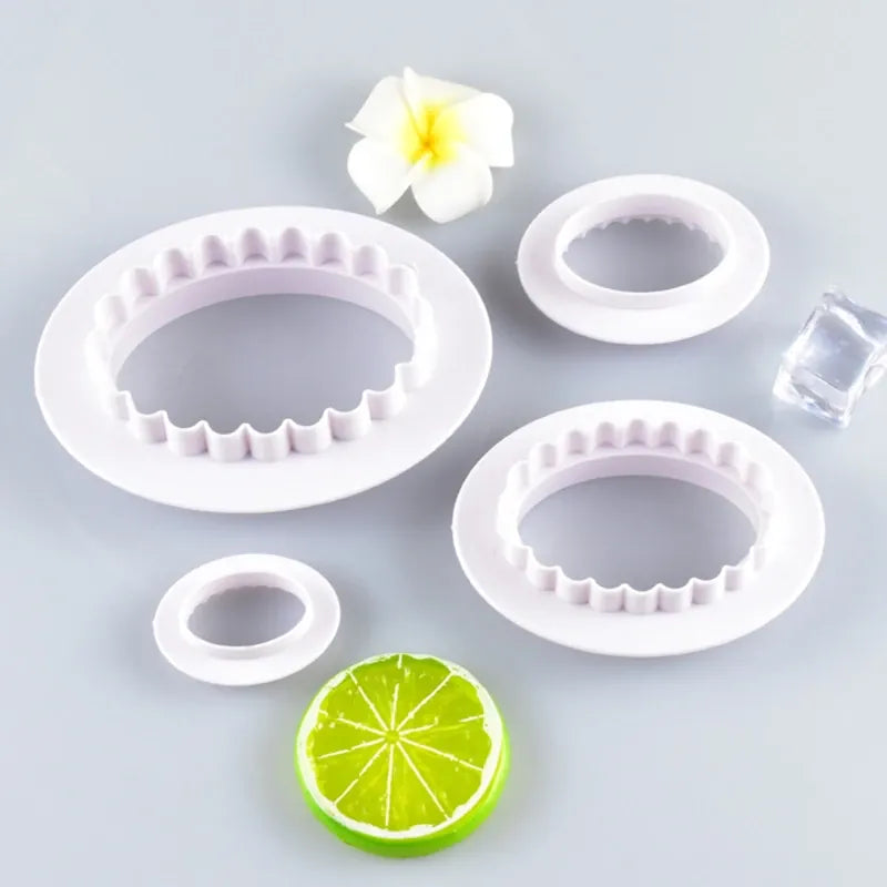 Emporte-pièces à Gâteaux Ovales en Plastique - Set de 4 Pièces emportepieces