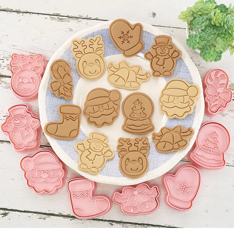Emporte-pièces à Biscuits - Set de 8 Découpeurs en Plastique 3D emportepieces