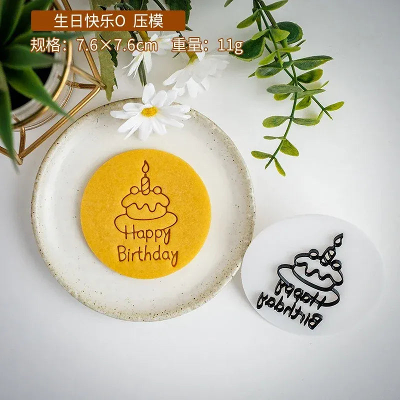Emporte-pièces à biscuits "Joyeux Anniversaire" - Set de 6 pièces décoratives emportepieces