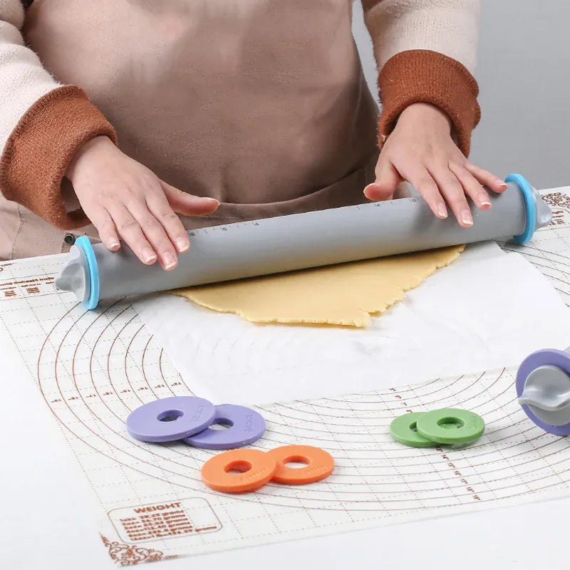 Rouleau à pâtisserie en silicone ajustable avec anneaux d'épaisseur interchangeables rouleaupatisserie