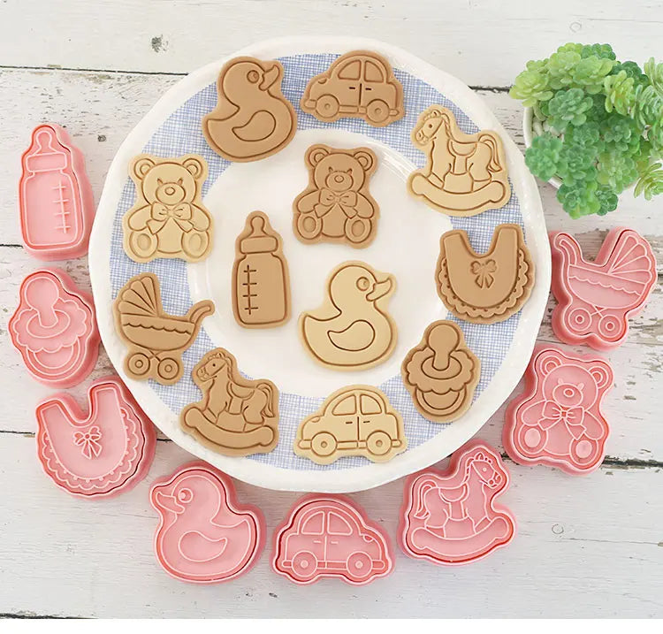 Emporte-pièces à Biscuits - Set de 8 Découpeurs en Plastique 3D emportepieces