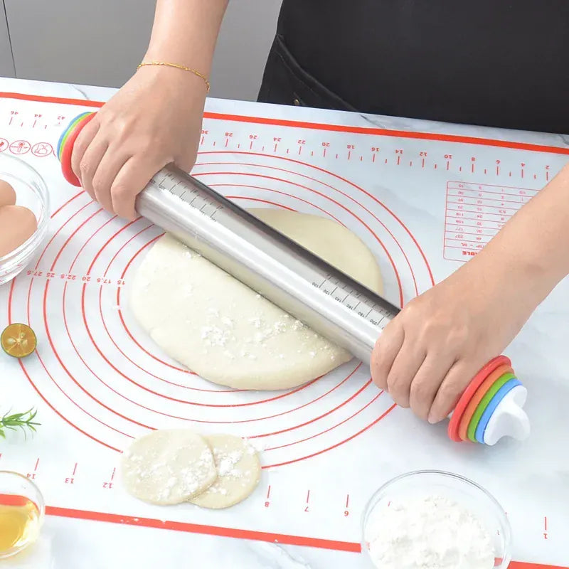Rouleau à pâtisserie rétractable avec anneaux de mesure et tapis de pétrissage en silicone non adhésif rouleaupatisserie