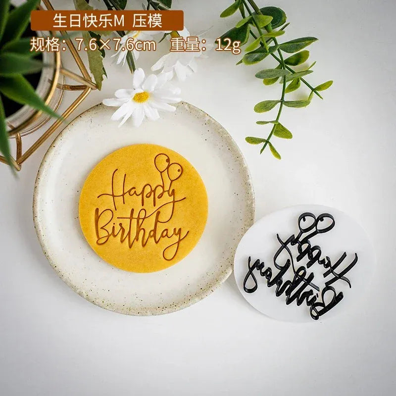 Emporte-pièces à biscuits "Joyeux Anniversaire" - Set de 6 pièces décoratives emportepieces