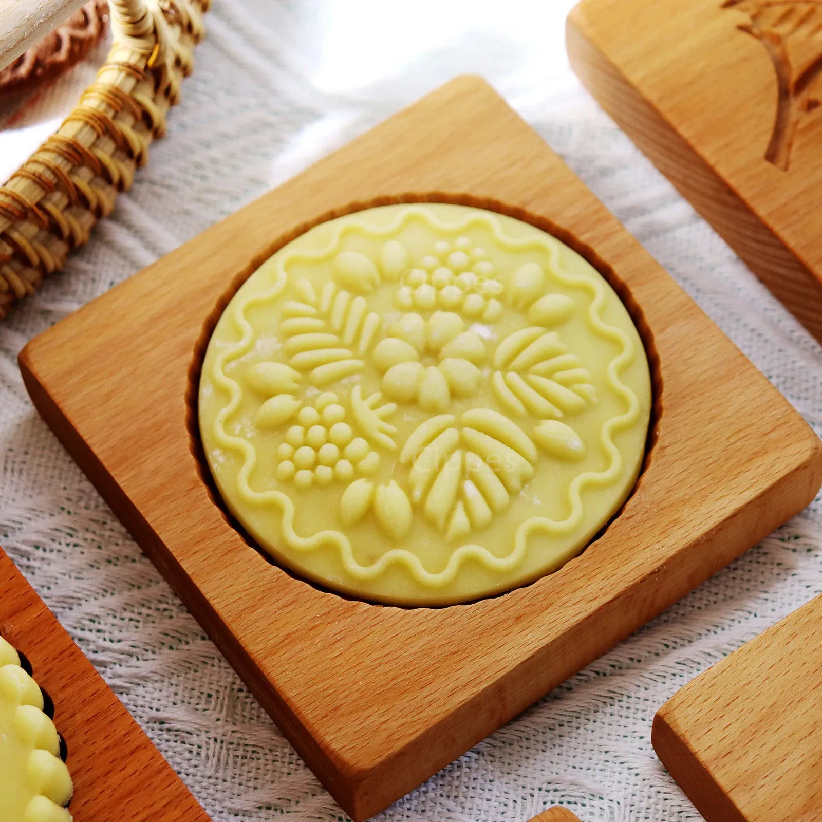 Emporte-pièce en bois floral 3D pour biscuits et gâteaux - 1 pièce emportepieces