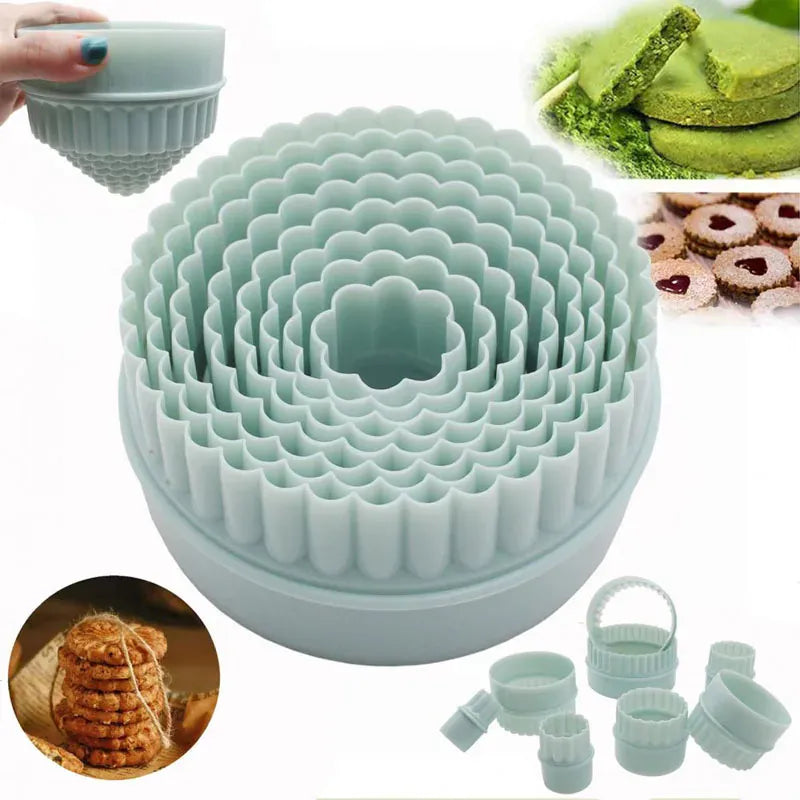 Emporte-pièces à biscuit en plastique - Set de 8 moules réutilisables emportepieces