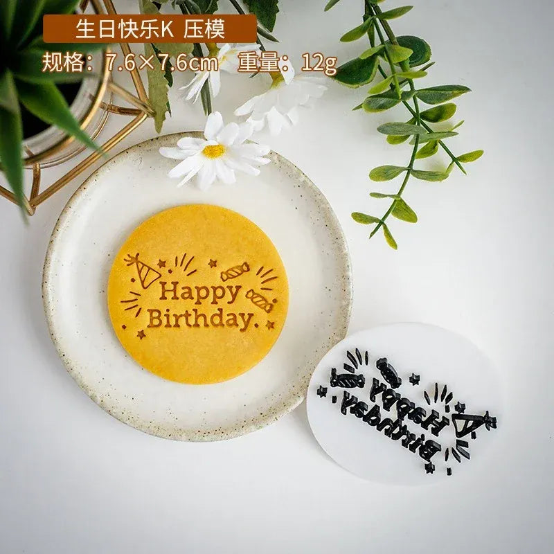 Emporte-pièces à biscuits "Joyeux Anniversaire" - Set de 6 pièces décoratives emportepieces