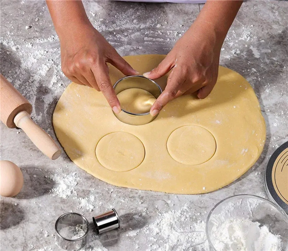 Ensemble de 11 emporte-pièces ronds en acier inoxydable pour pâtisserie emportepieces