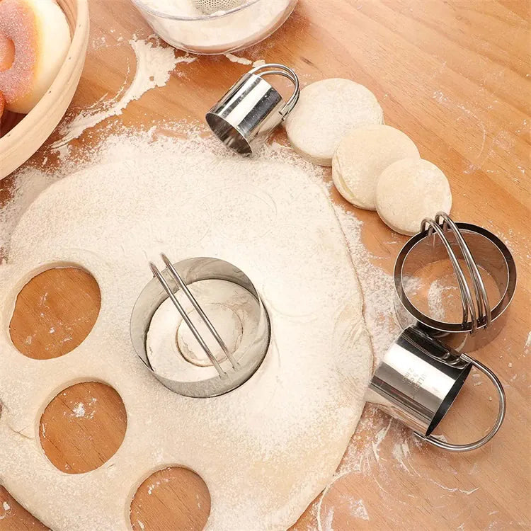 Emporte-pièces à biscuits en acier inoxydable - Set de 5 cercles avec poignée emportepieces
