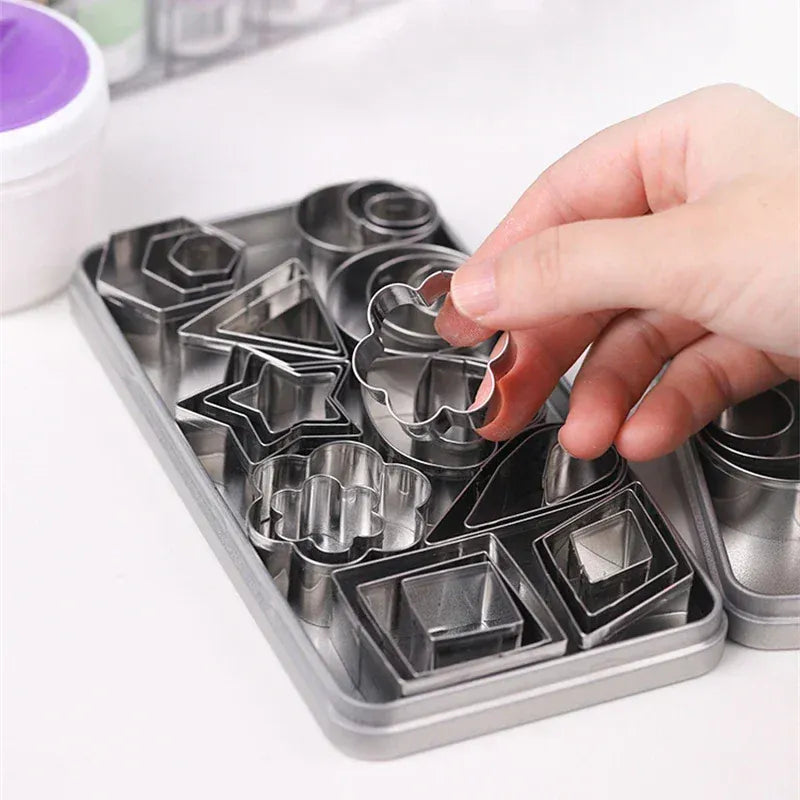 Emporte-pièces en acier inoxydable - Set de 30 formes géométriques pour pâtisserie emportepieces