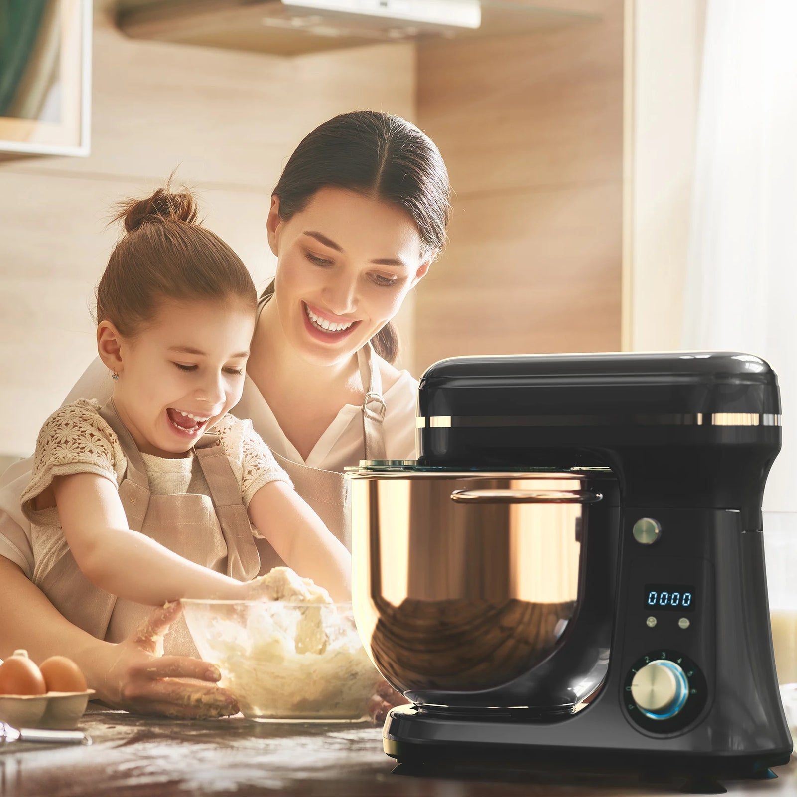 Robot pâtissier 6 L noir dans une cuisine familiale