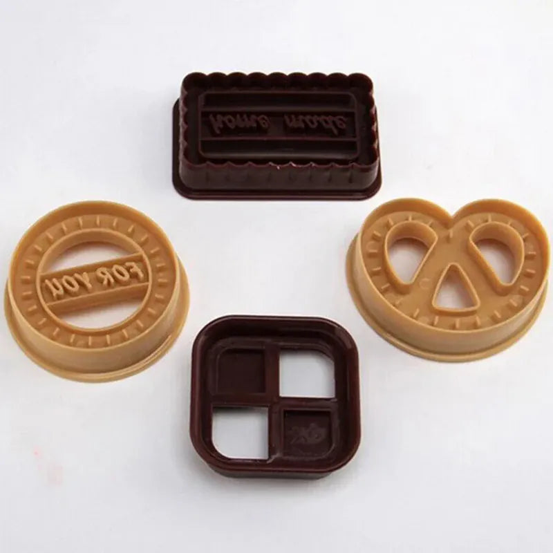 Emporte-pièces en plastique 4 pièces pour biscuits et gâteaux décoratifs emportepieces
