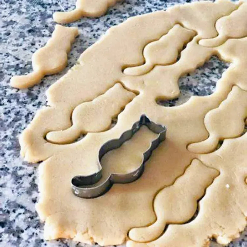 Emporte-pièces en inox 5 pièces - Formes de chats pour pâtisserie emportepieces