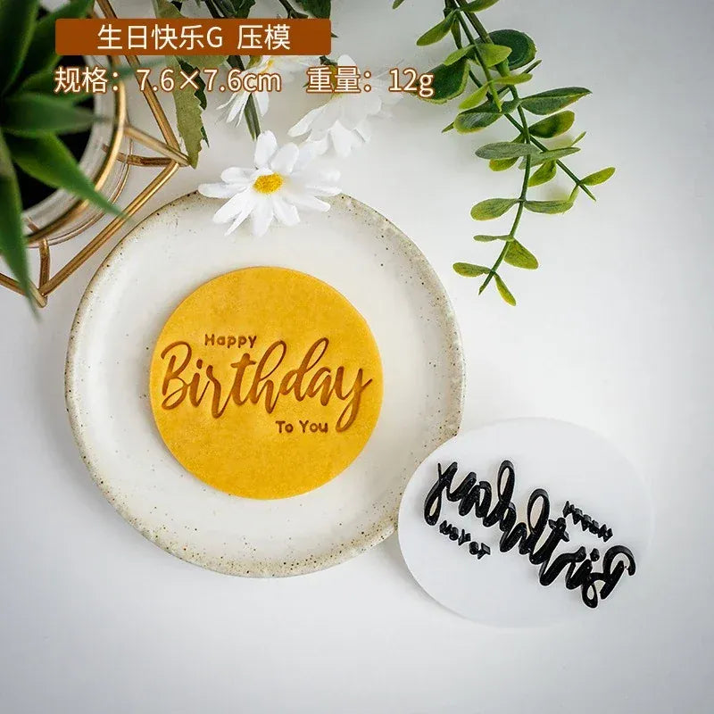 Emporte-pièces à biscuits "Joyeux Anniversaire" - Set de 6 pièces décoratives emportepieces