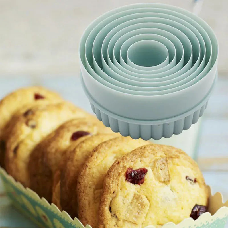 Emporte-pièces à biscuit en plastique - Set de 8 moules réutilisables emportepieces